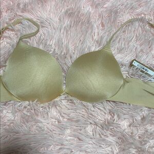 Skims Ultimate collection push up plunge bra Sand nwt
